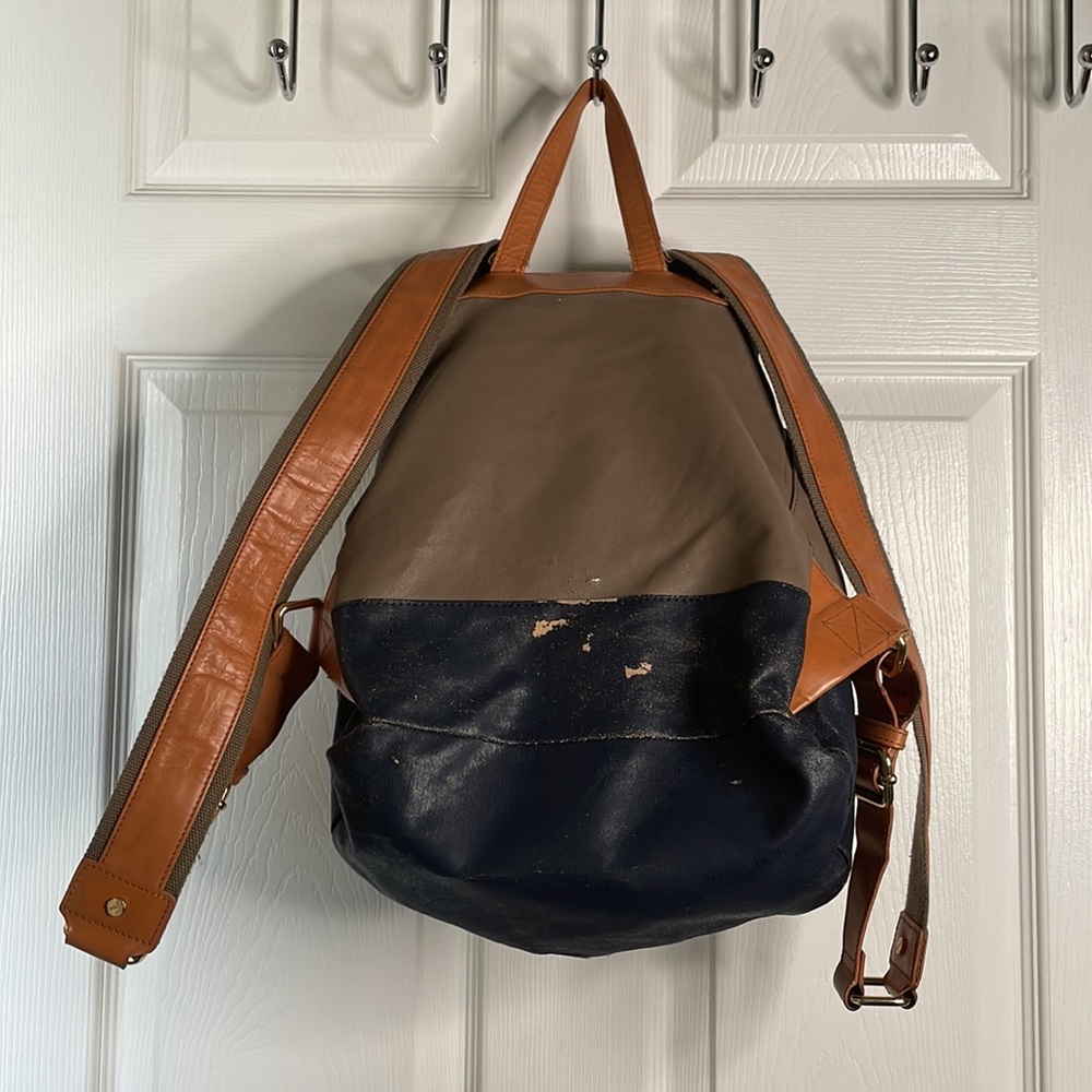 Tory Burch backpack - Picture 6 of 11